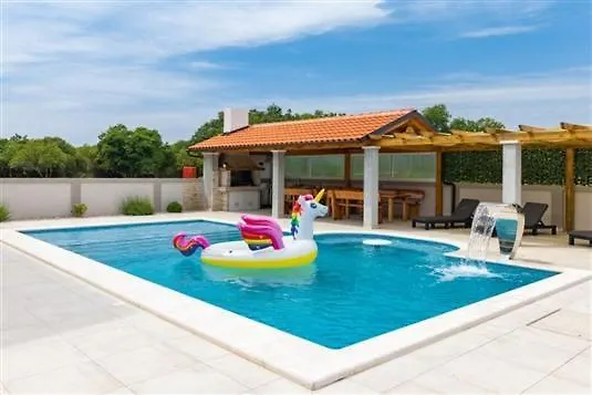 Attractive Villa 풀라 크로아티아